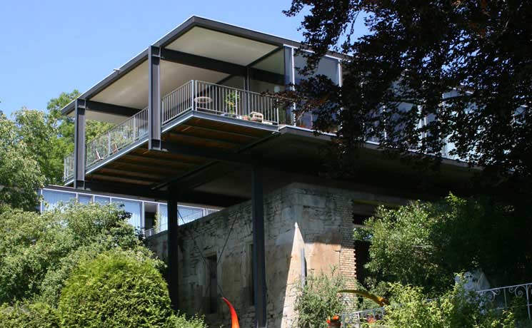 Leben &uuml;ber historischen Mauern