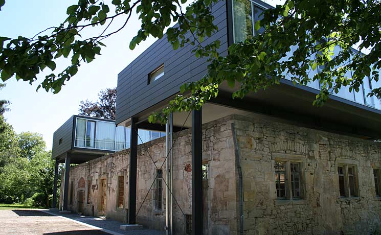 Leben &uuml;ber historischen Mauern